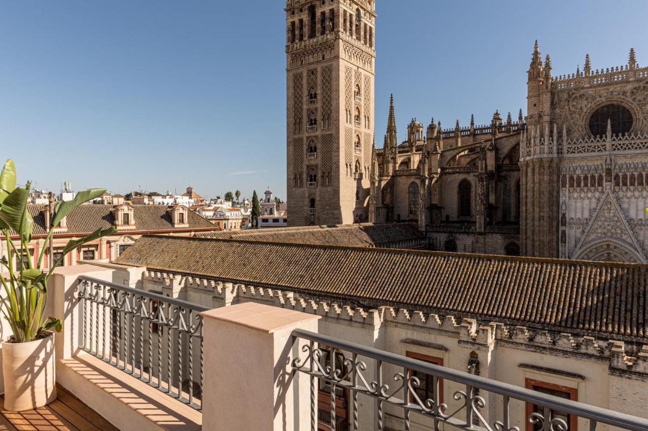 Puerta Catedral Apartments Seville Exterior photo